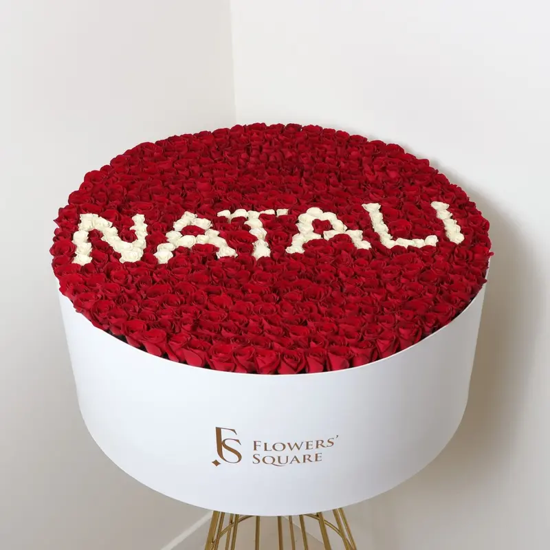 550-Spray-Rose Arrangement In Red & White – Luxe Gift Box 1
