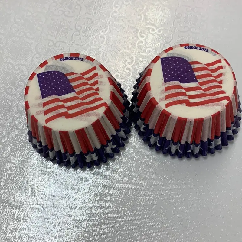 American Flag Patterned Cupcake Liners – 30-Pack 1
