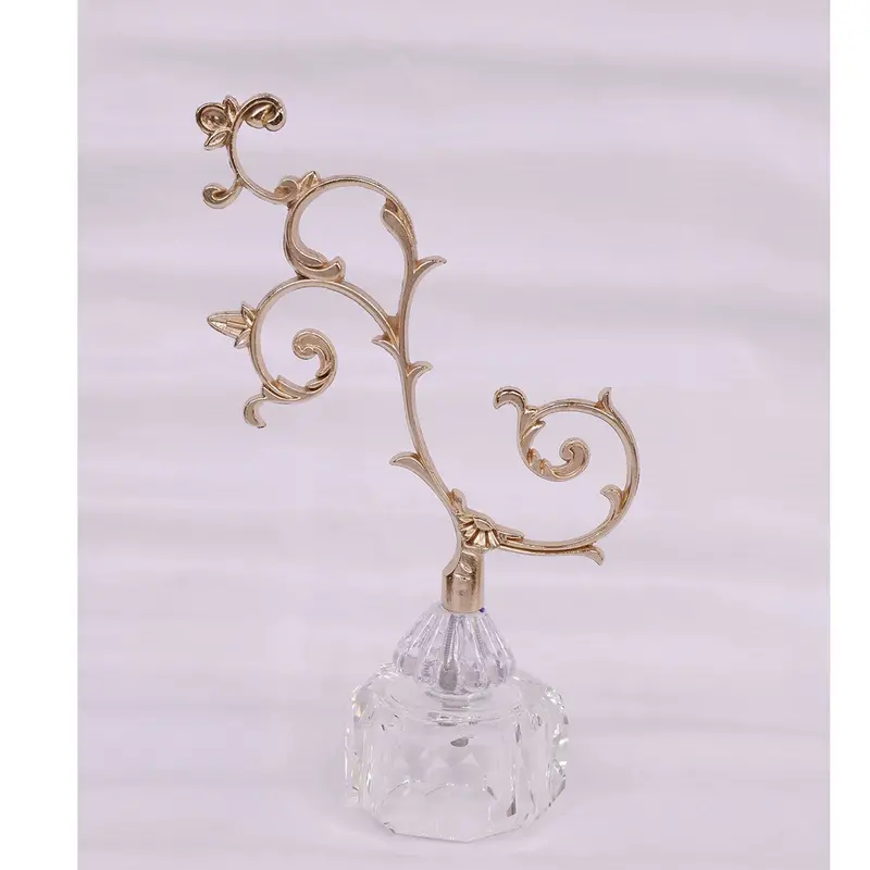 Artistic Table Decor Choice #5 – Expressive And Distinctive 1