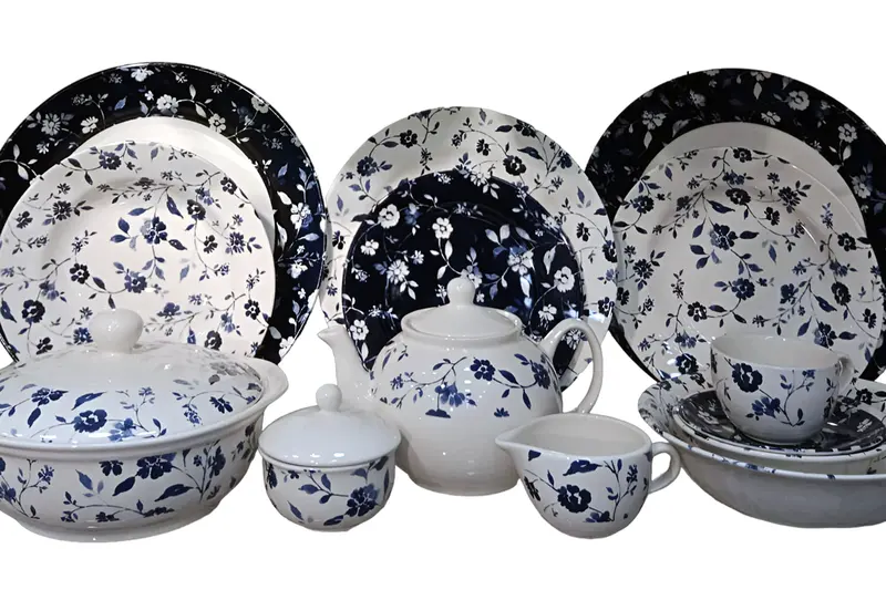 Claytan Crystal Blue 85-Piece Porcelain Dinnerware Set – Positive Glaze 1