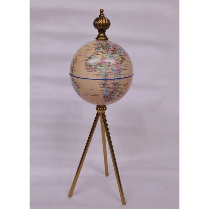 Contemporary Table Decor Item #52 – Artisan Crafted Centerpiece 1
