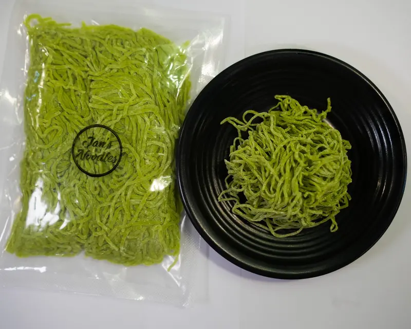 Fresh Jade Noodles – Vibrant Green, All-Natural Recipe 1