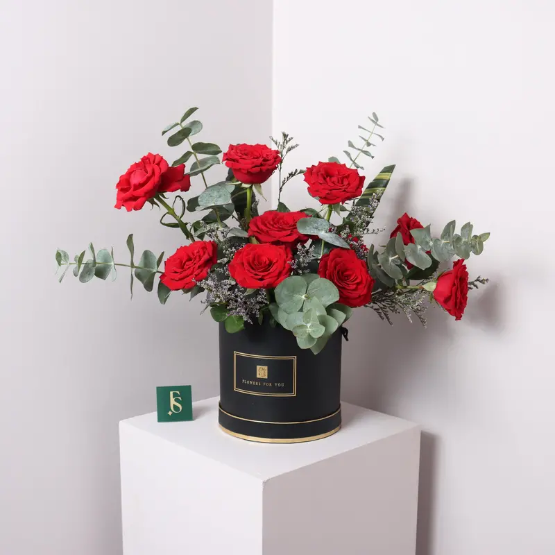 Gatsby-Themed Flower Gift Box – Elegant Floral Presentation 1