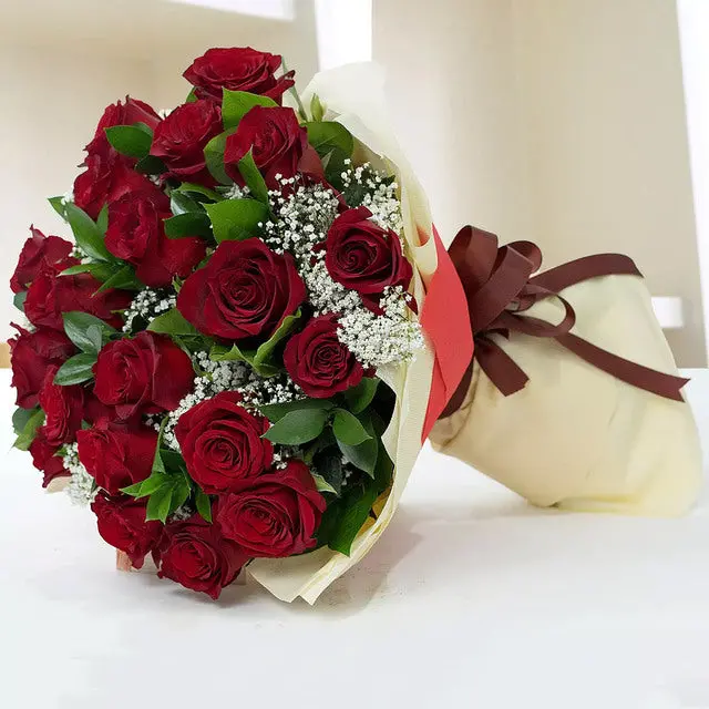 Romantic Red Roses Bouquet – Hand-Tied Fresh Floral Design 1