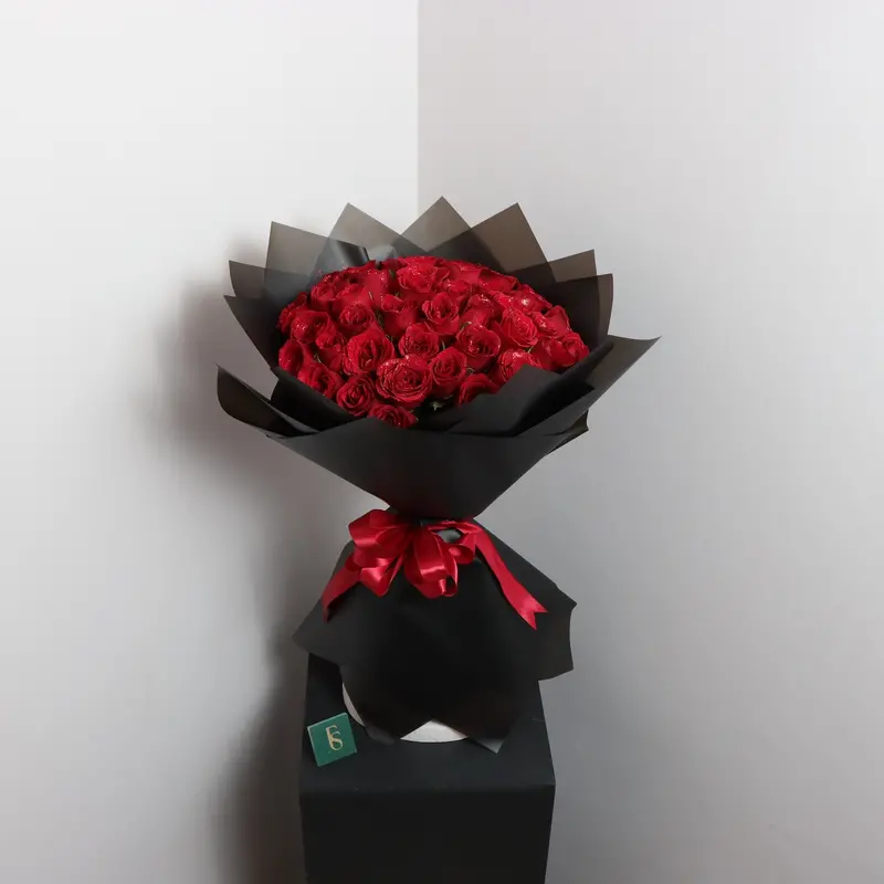 Sparkling Red Roses – Glitter-Infused Preserved Rose Arrangement 1