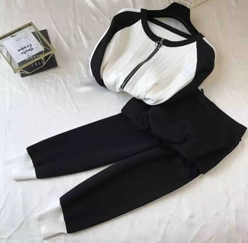 Unisex Black & White Casual Tracksuit – Sporty Comfort Fit 1